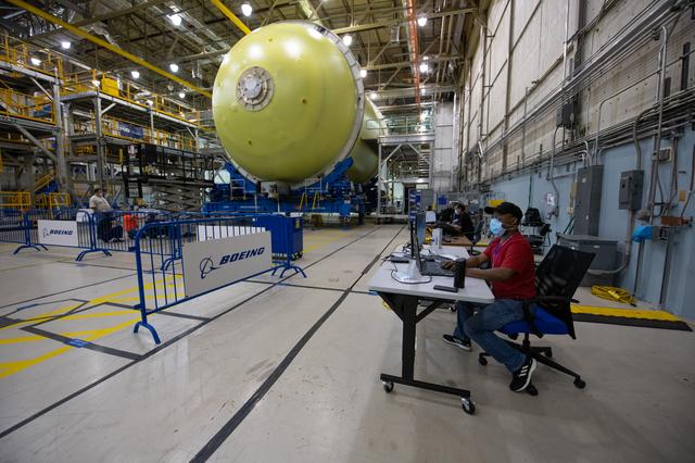 NASA image: Michoud Assembly Facility Employees Wear PPE As Site Transitions to Stage 3 of NASA’s Return-To-Work Framework